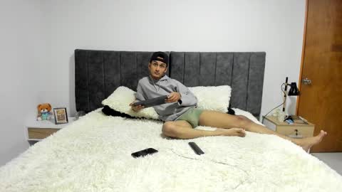 Santi Olimpo online show from 09/16/25, 08:04