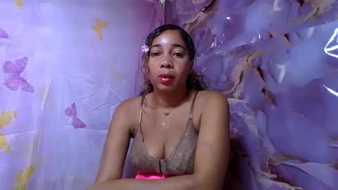 olinaa online show from 06/06/26, 05:12