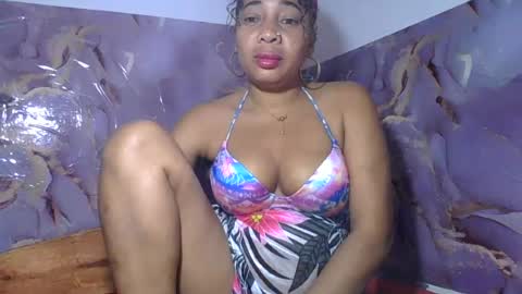 olinaa online show from 07/28/26, 06:20