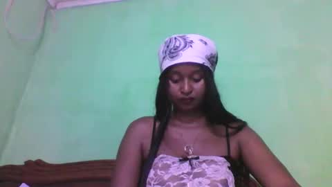 olinah610 online show from 11/20/25, 09:14