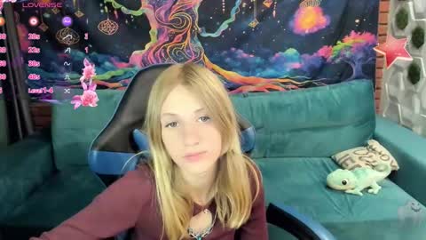 Olisa fox online show from 09/18/25, 07:16