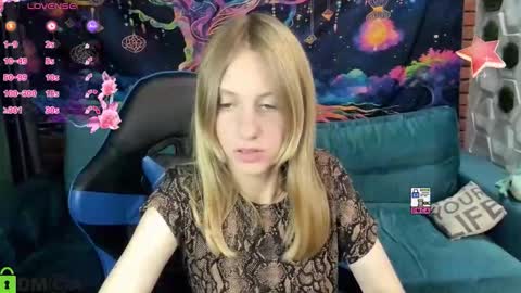 Olisa fox online show from 09/21/25, 07:04