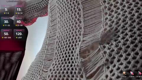 Snapshot of olitasdelmar chatting on 10/24/25, 03:41  Mar  online show from 10/24/25, 03:41