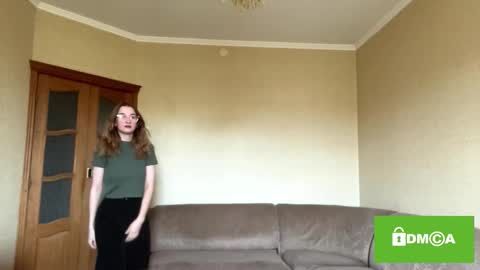 Olivia here online show from 10/03/25, 08:22