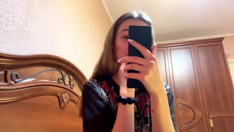 Olivia here online show from 07/25/26, 10:02