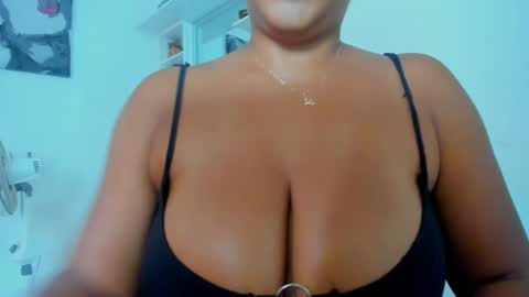 olivahot30 online show from 01/27/25, 03:39