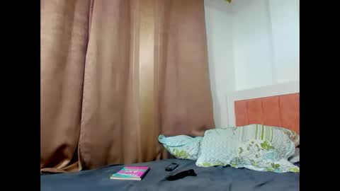 olivahot30 online show from 02/07/25, 11:45
