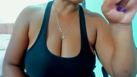 olivahot30 online show from 03/04/25, 03:15
