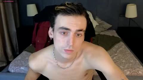 OLIVER MARTINEZ online show from 09/12/25, 03:06