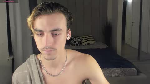 OLIVER MARTINEZ online show from 10/08/25, 10:51
