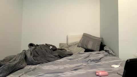 Snapshot of oliver_beck chatting on 10/06/25, 07:00 Oliver Beck online show from 10/06/25, 07:00