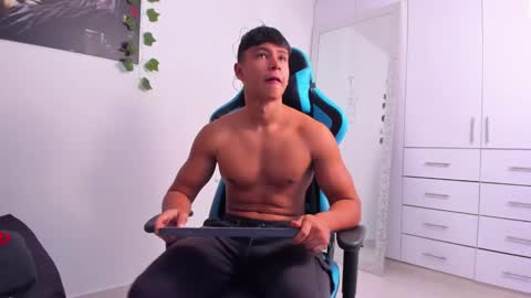 Oliver bray online show from 12/27/24, 12:39