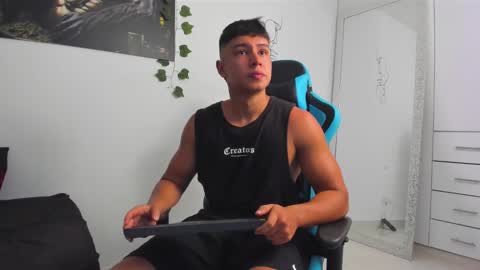 Oliver bray online show from 02/18/25, 12:48