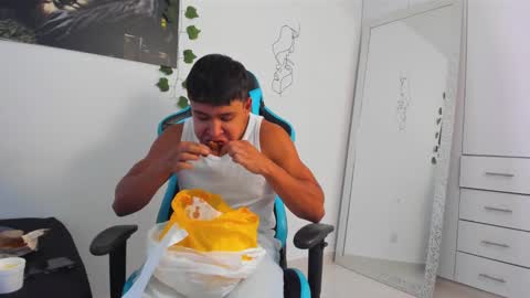 Oliver bray online show from 03/02/25, 07:45