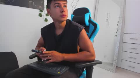 Oliver bray online show from 03/05/25, 04:46