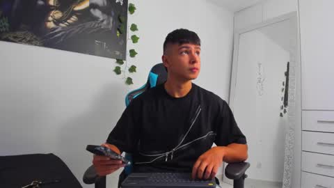 Oliver bray online show from 03/08/25, 12:11