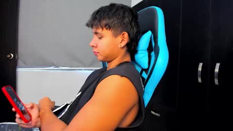 Oliver bray online show from 10/15/25, 06:19