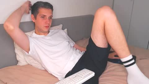 Snapshot of oliver_hort chatting on 09/22/25, 04:53 Oliver online show from 09/22/25, 04:53