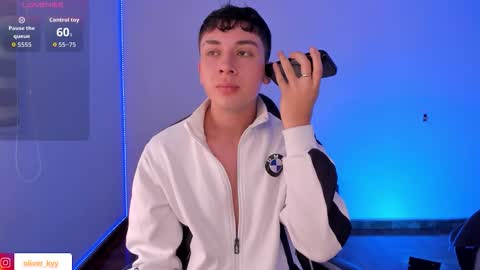 Snapshot of oliver_kyy chatting on 02/10/26, 12:09 oliveeer online show from 02/10/26, 12:09