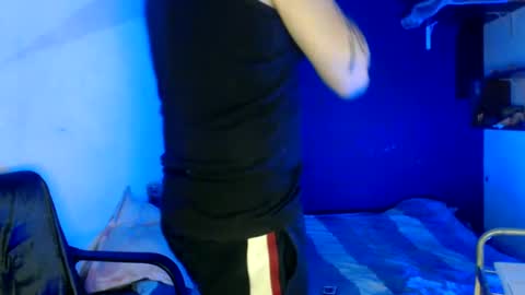 oliver_laid_2023 online show from 03/09/25, 11:36