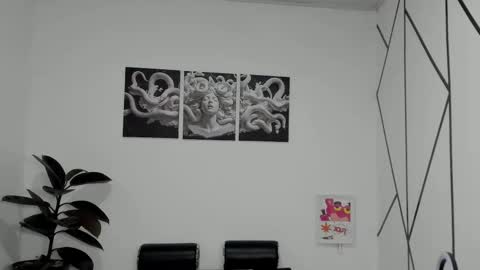 oliver mr  online show from 11/10/25, 09:58