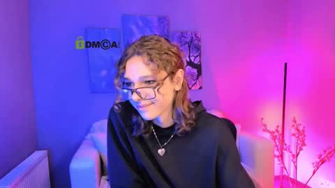 Oli online show from 09/09/25, 07:13