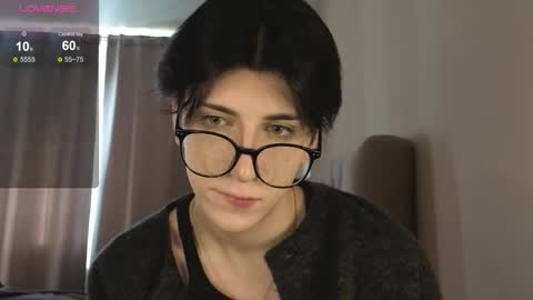 Snapshot of oliver_star_boy chatting on 02/05/26, 06:40 oliver online show from 02/05/26, 06:40