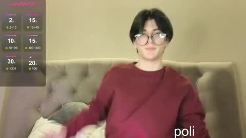 Snapshot of oliver_star_boy chatting on 02/16/26, 04:36 oliver online show from 02/16/26, 04:36