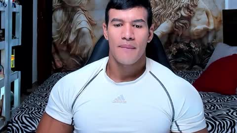 Snapshot of oliver_tommy chatting on 11/03/25, 12:39 oliver_tommy online show from 11/03/25, 12:39