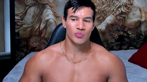 Snapshot of oliver_tommy chatting on 11/17/25, 01:44 oliver_tommy online show from 11/17/25, 01:44