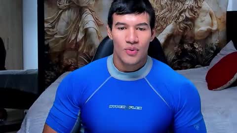 Snapshot of oliver_tommy chatting on 11/22/25, 11:09 oliver_tommy online show from 11/22/25, 11:09