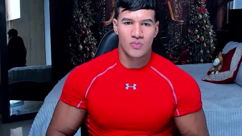 Snapshot of oliver_tommy chatting on 12/14/25, 11:42 oliver_tommy online show from 12/14/25, 11:42