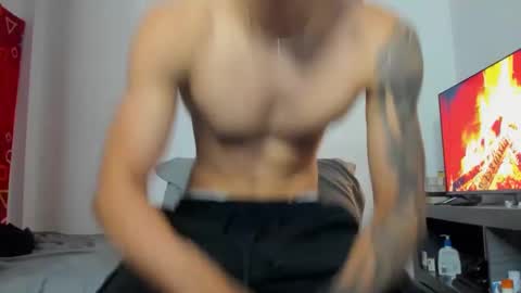 Oliver bennet online show from 09/24/25, 08:45