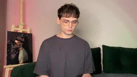 Snapshot of oliverlawrence chatting on 06/03/26, 07:19 oliverlawrence online show from 06/03/26, 07:19