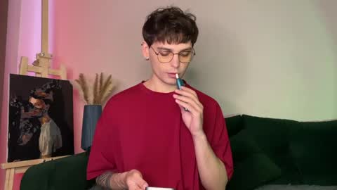 Snapshot of oliverlawrence chatting on 06/05/26, 04:35 oliverlawrence online show from 06/05/26, 04:35