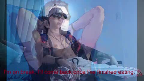 oliverthompson_01 online show from 12/03/24, 08:49