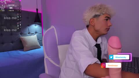 Oliver online show from 09/22/25, 05:42