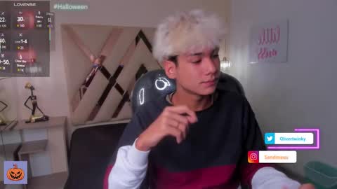 Oliver online show from 10/16/25, 02:18