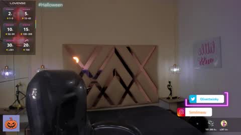 Oliver online show from 10/20/25, 02:28