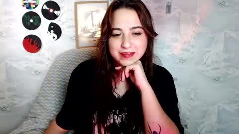 Snapshot of olivia_defo chatting on 09/24/25, 01:58 olivia_defo online show from 09/24/25, 01:58