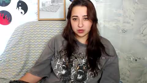 Snapshot of olivia_defo chatting on 10/02/25, 09:05 olivia_defo online show from 10/02/25, 09:05