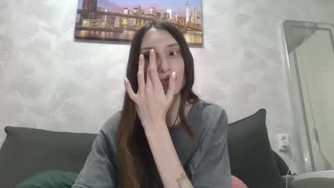 Olivia online show from 02/13/25, 10:33