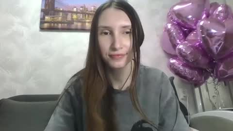 Olivia online show from 02/18/25, 12:04