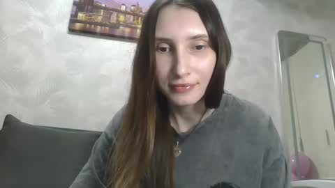 Olivia online show from 03/03/25, 10:42