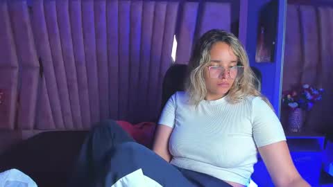  OLIVIA  online show from 12/29/24, 03:22