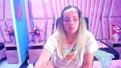 OLIVIA  online show from 01/08/25, 11:54