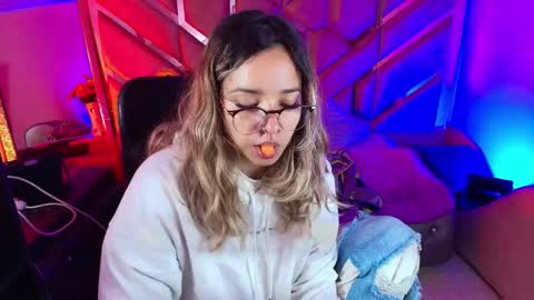  OLIVIA  online show from 11/29/25, 03:53