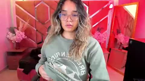  OLIVIA  online show from 06/30/26, 03:40
