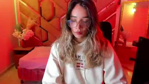  OLIVIA  online show from 07/21/26, 03:20