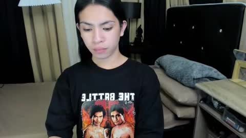 Snapshot of olivia_hotcummer chatting on 11/27/25, 04:03 olivia_hotcummer online show from 11/27/25, 04:03
